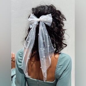 Princess Polly IMI Hair Bow White